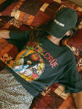 Daydreamer Motley Crue Tee